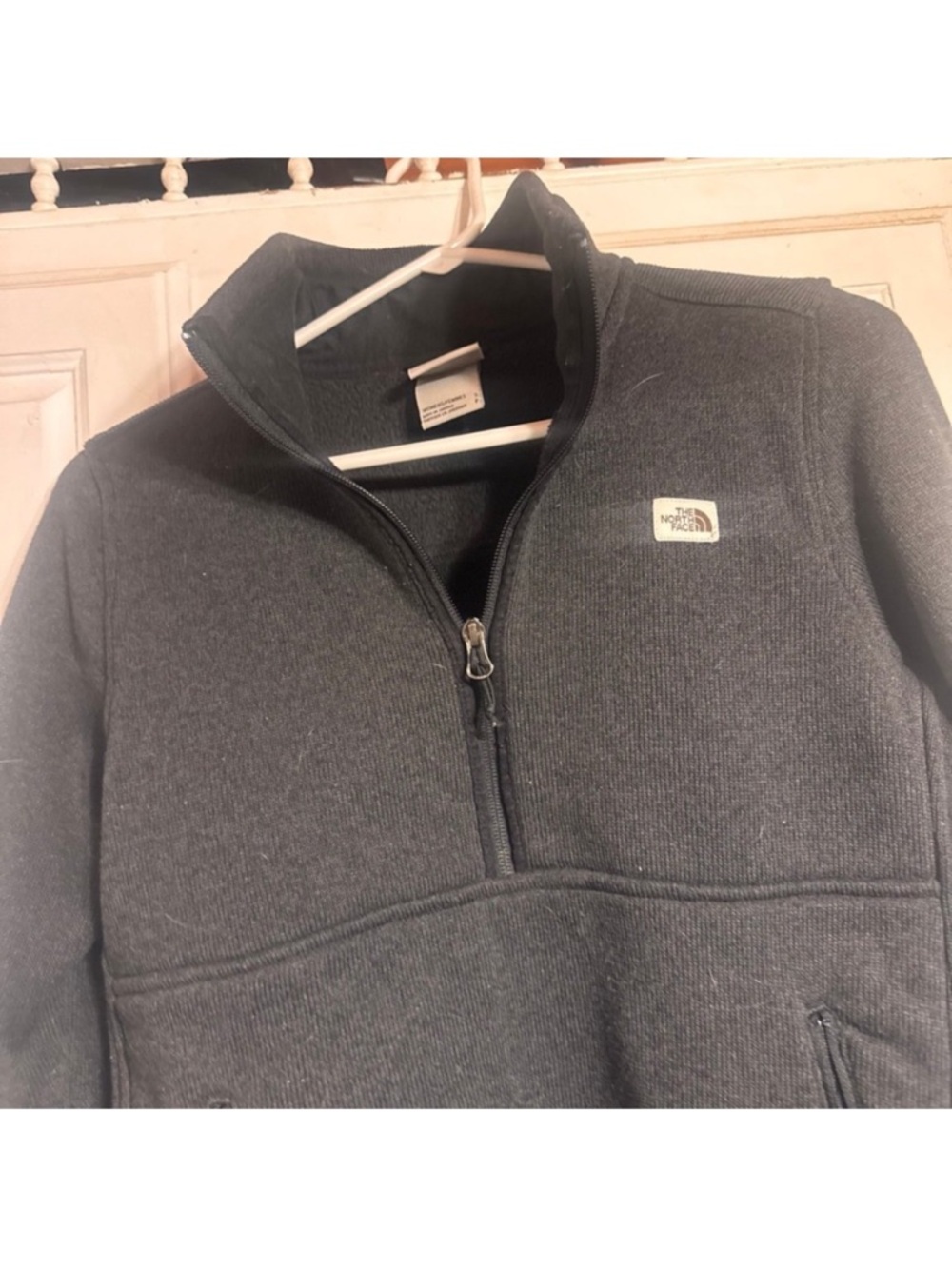 The North Face Gray Half Zip Women’s Fleece Jacket - Picture 3 of 4